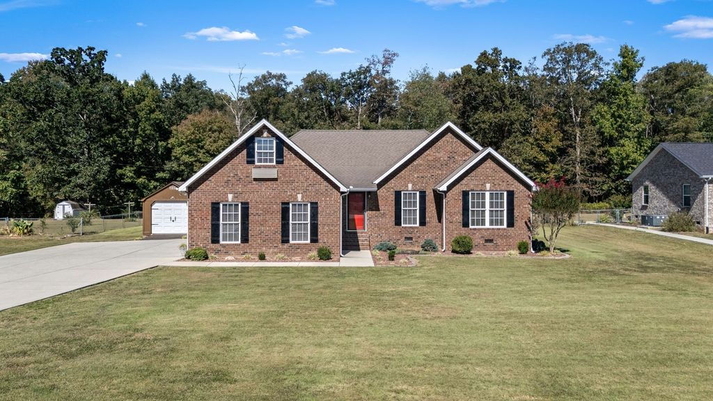 503 Short Mountain Rd, Woodbury