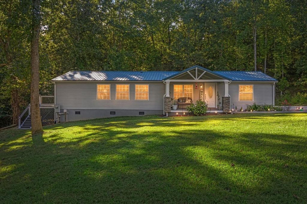 497 Old Mine Rd, Sweetwater