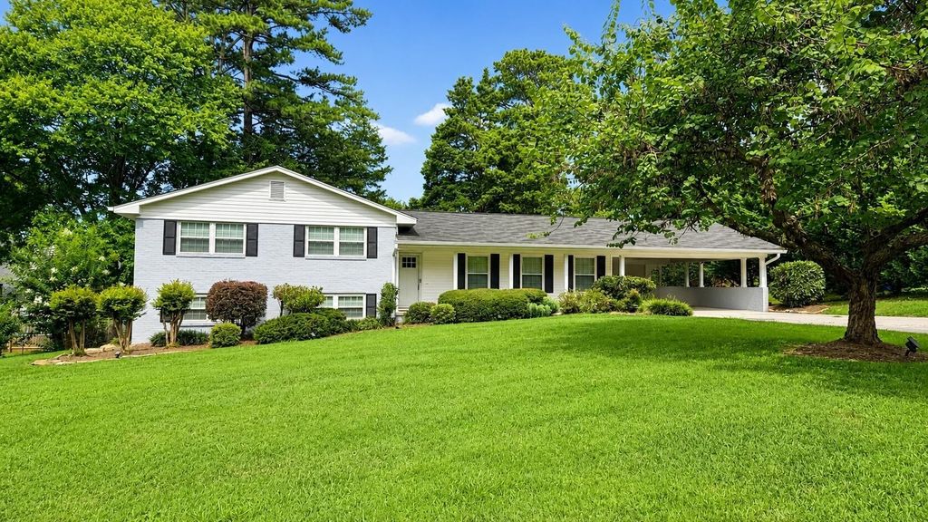 3005 Oakland Drive Nw, Cleveland