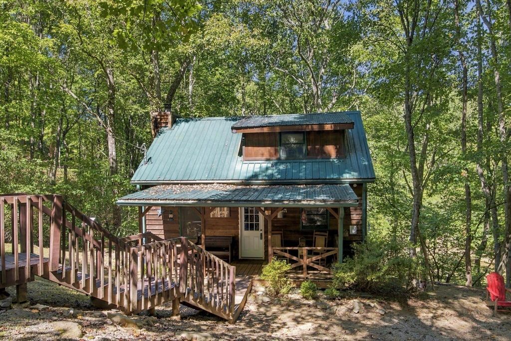 884 Ducks Nest Road, Turtletown