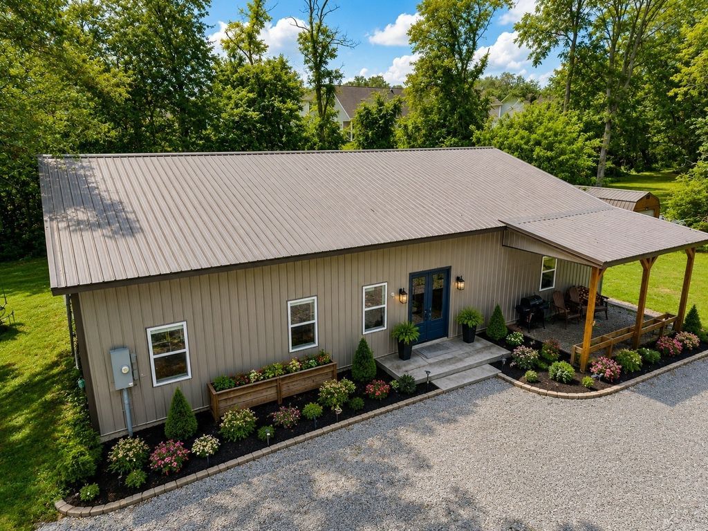 176 S Palmers Chapel Rd, White House