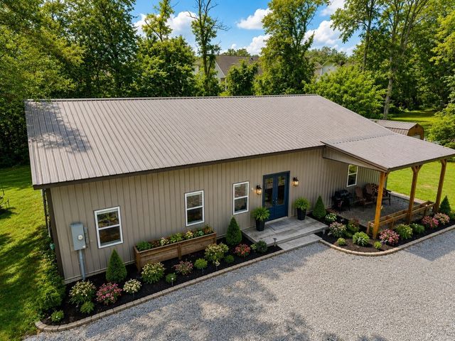 176 S Palmers Chapel Rd, White House