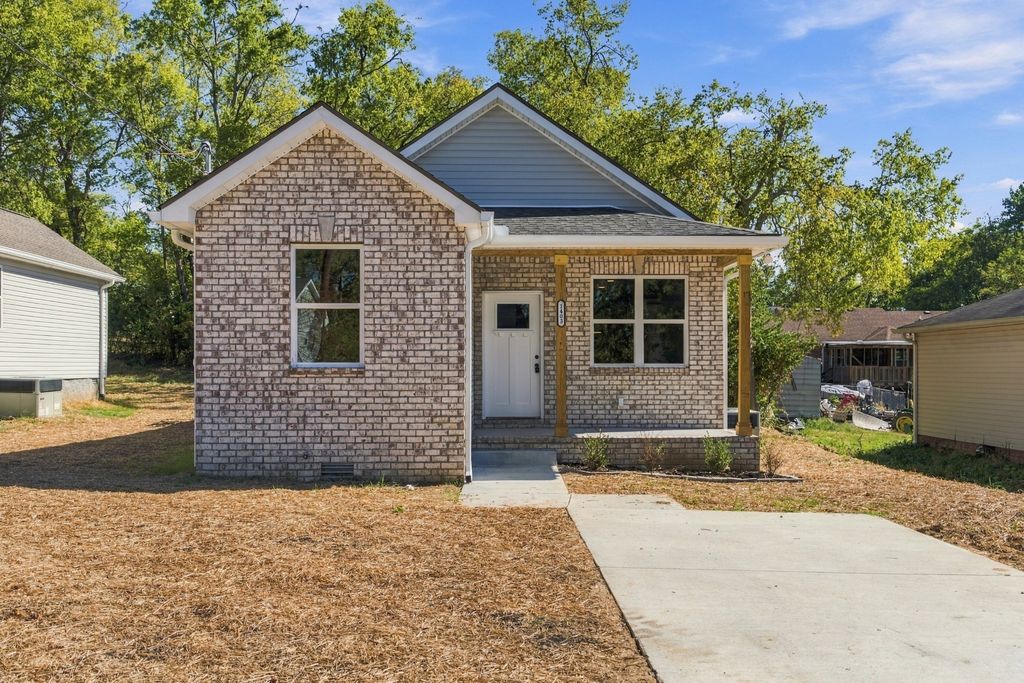 1403 Mohawk Trl, Madison
