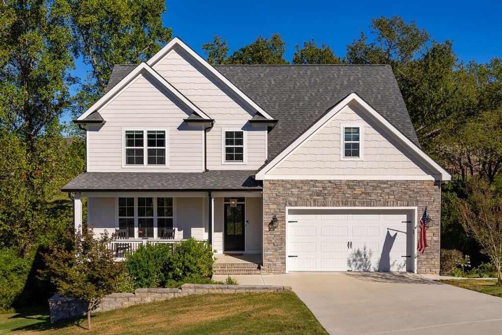 6200 Breezy Hollow Lane, Harrison