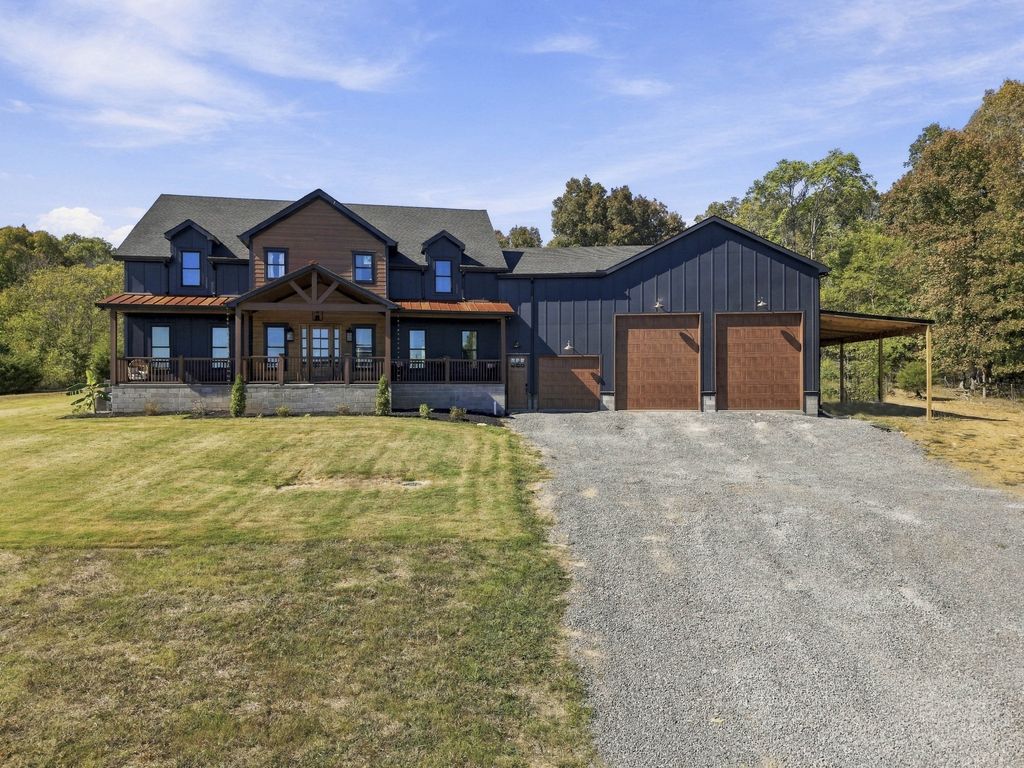 719 Trammel Ln, Lebanon