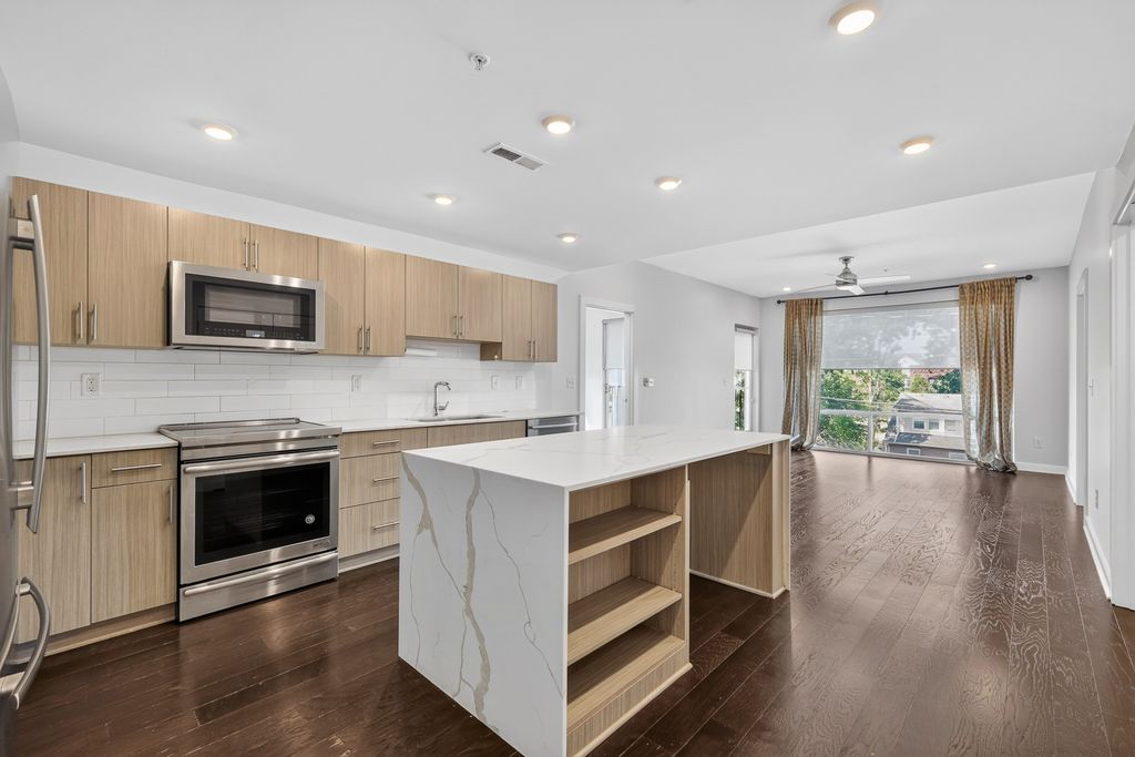 3116 W End Cir 110, Nashville