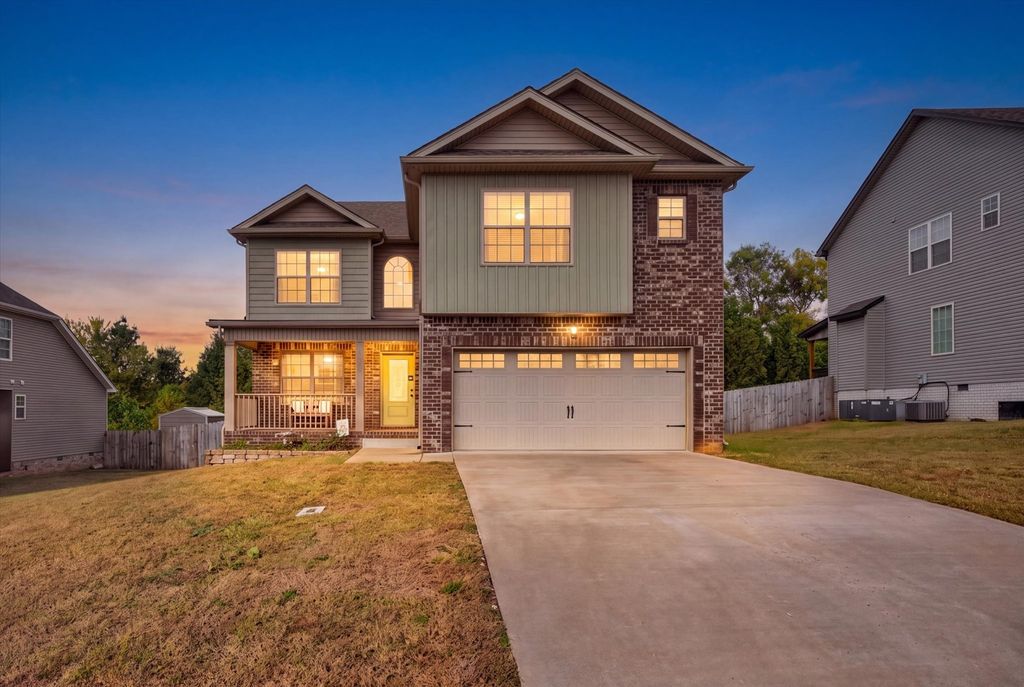 1172 Governors Run, Clarksville
