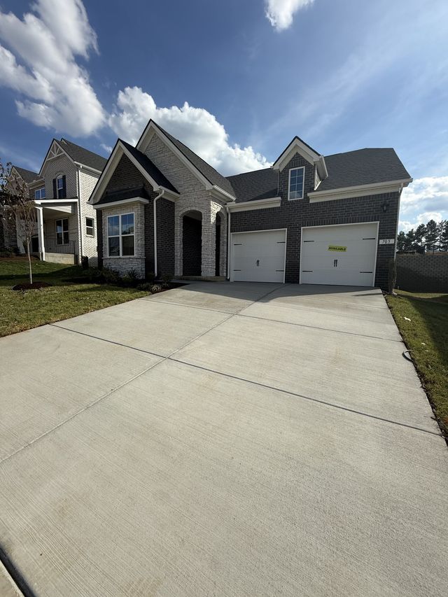 705 Delta Circle, Mount Juliet