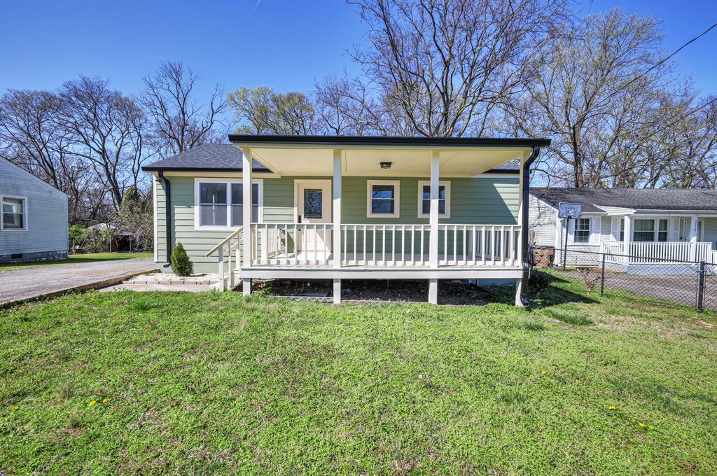 3721 Hewlett Dr, Nashville