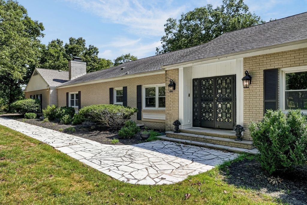 1110 Peavine Rd, Crossville