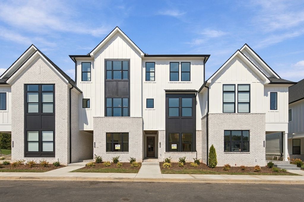2100 Conductor Ln, Thompsons Station