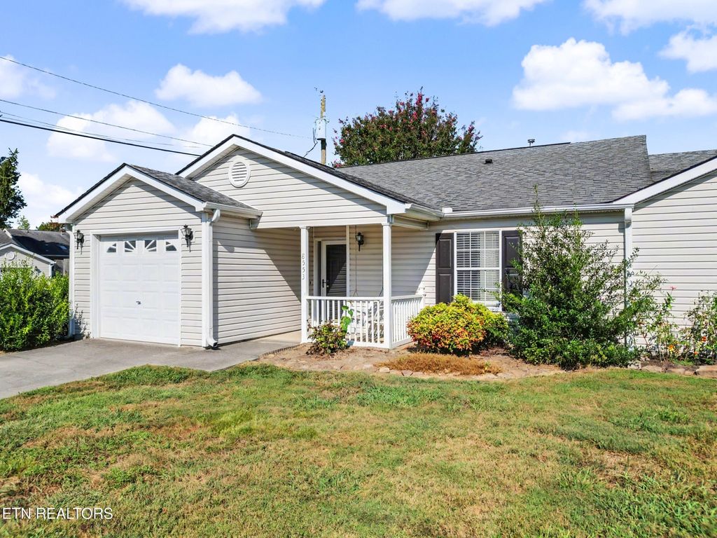 8553 Wisteria Way, Knoxville