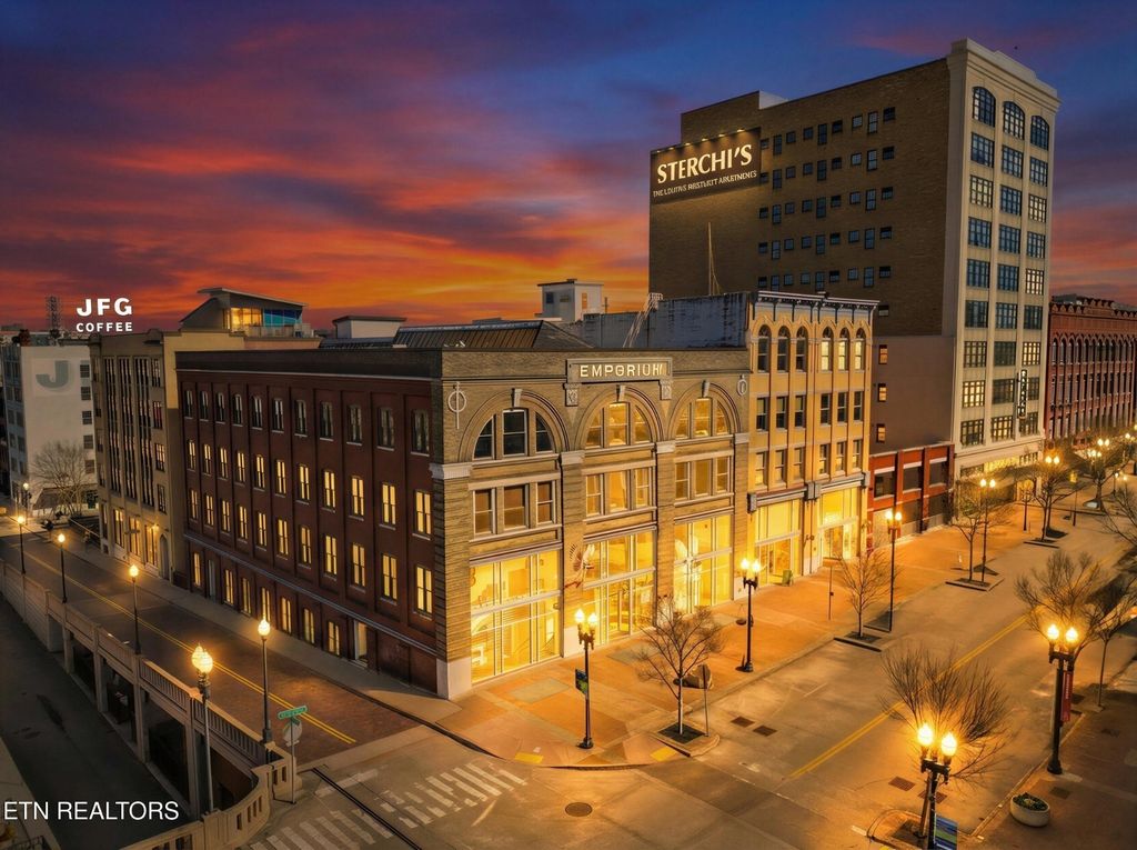 112 S Gay St 302, Knoxville