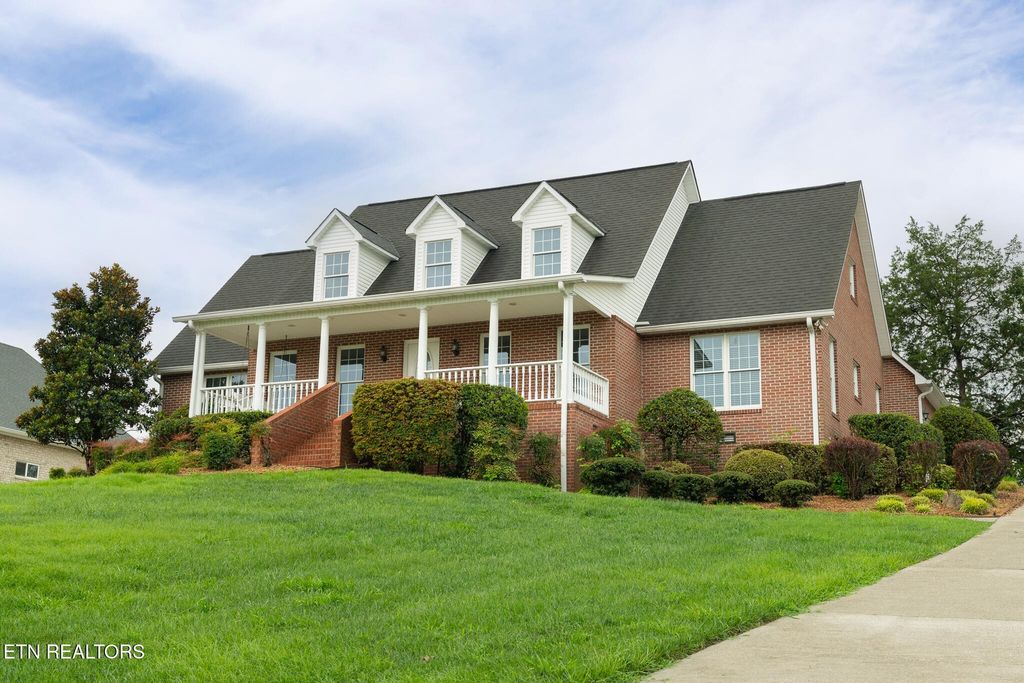 229 High Pointe Village Way, Kingston