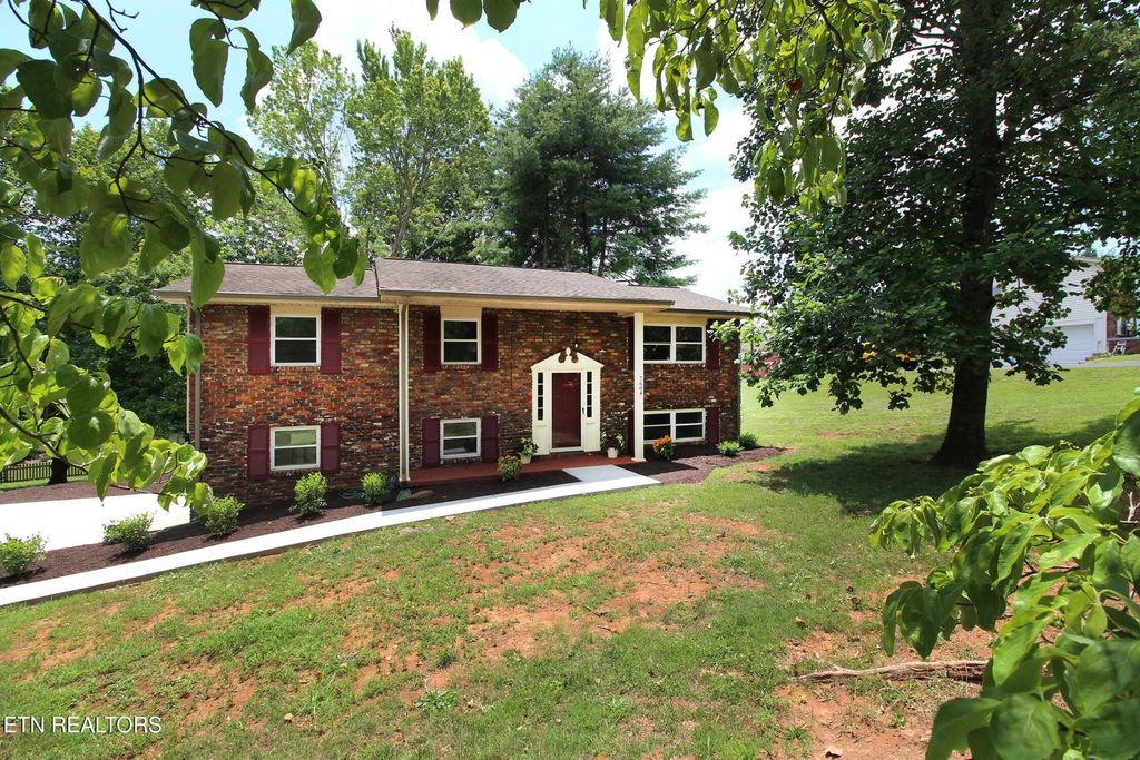 7604 Sw Kingsbury Drive, Knoxville