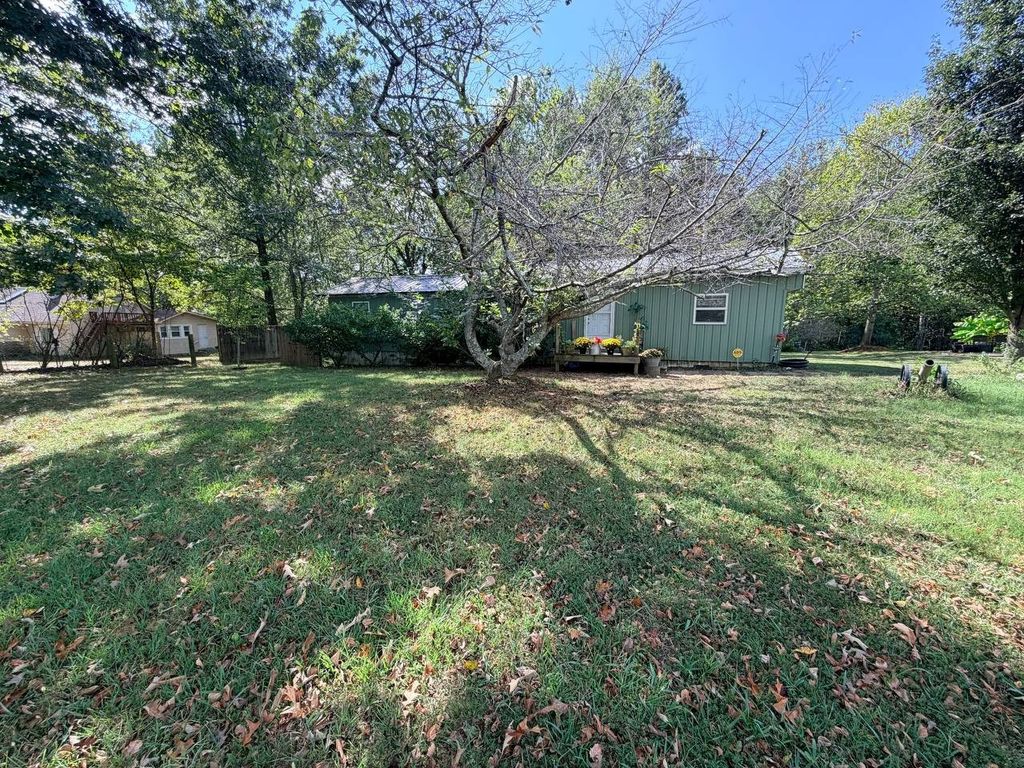 745 Halltown Road, Portland