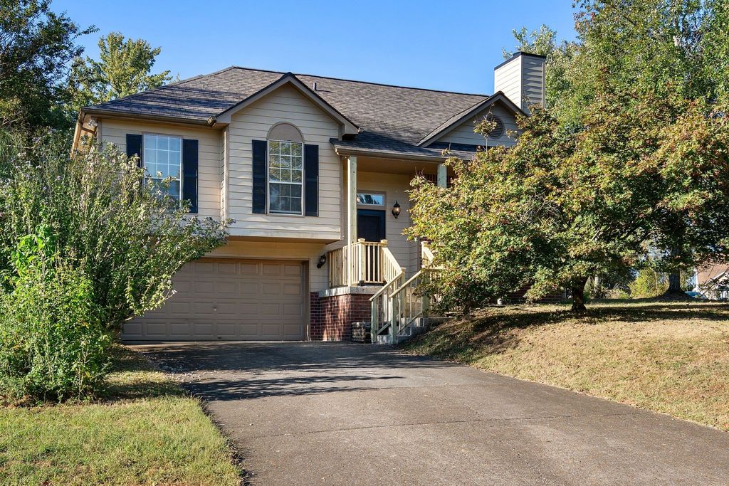 4517 Raccoon Trl, Hermitage