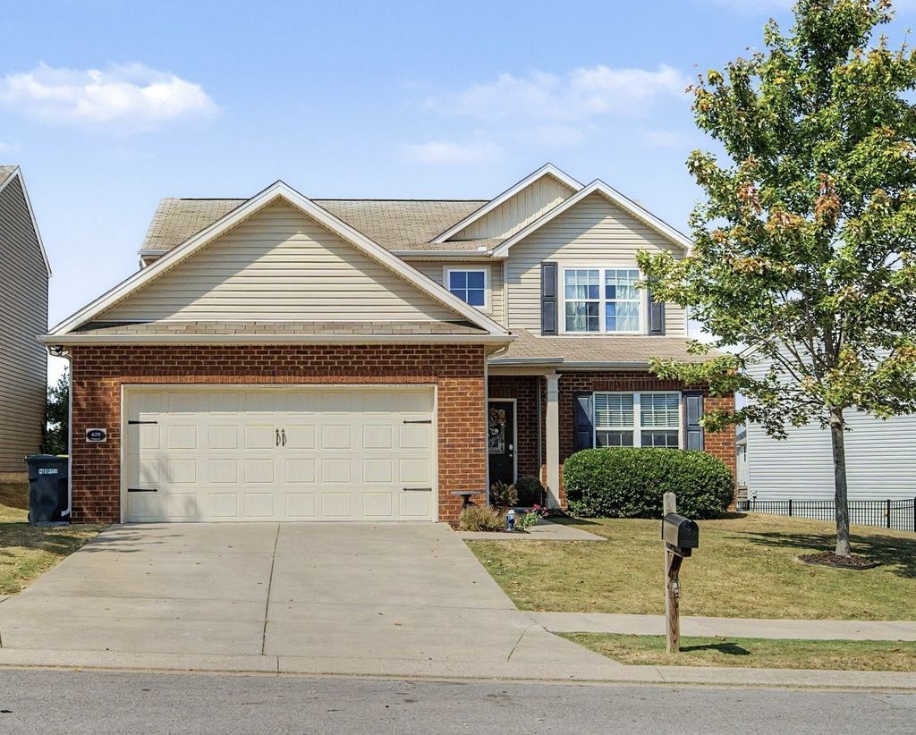 639 Pemberton Dr, Lebanon