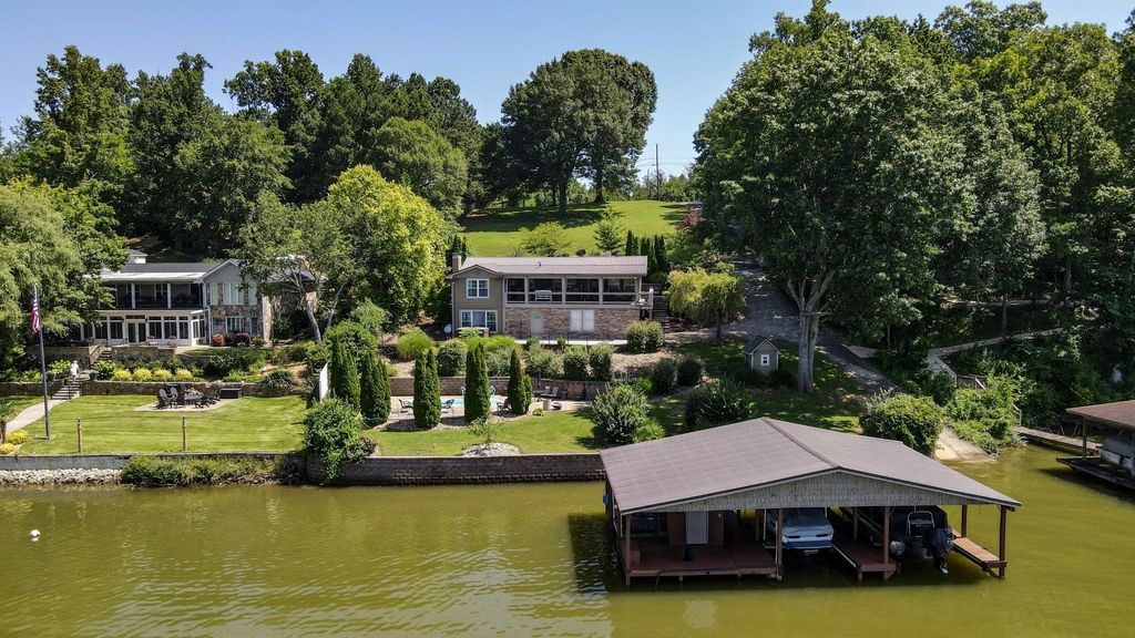 1051 Hiwassee Cir, Decatur