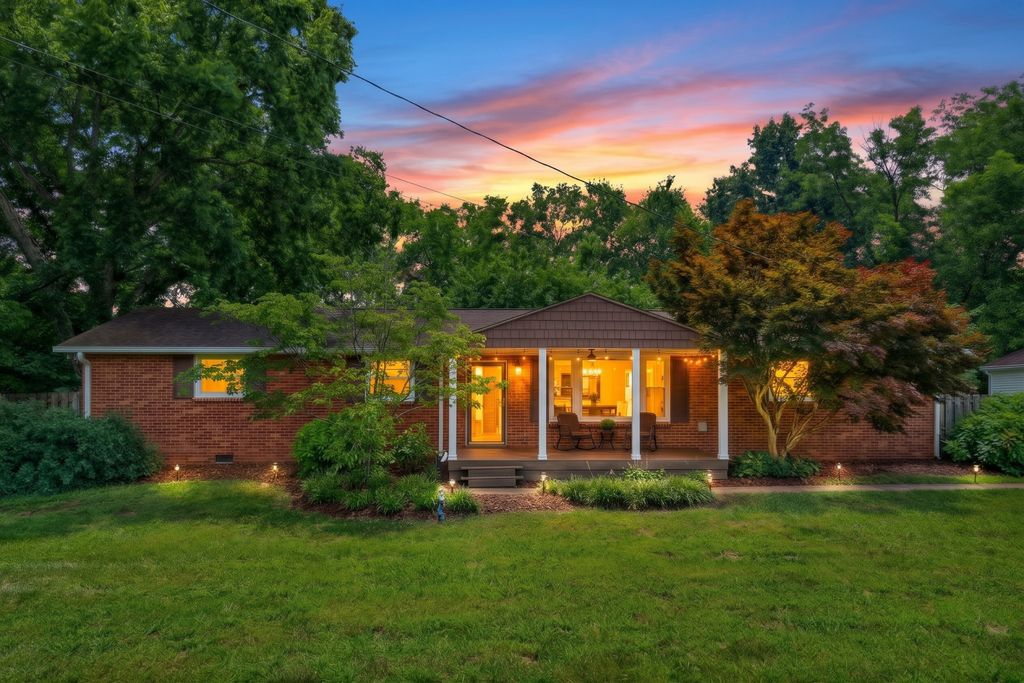 309 Stable Rd, Franklin