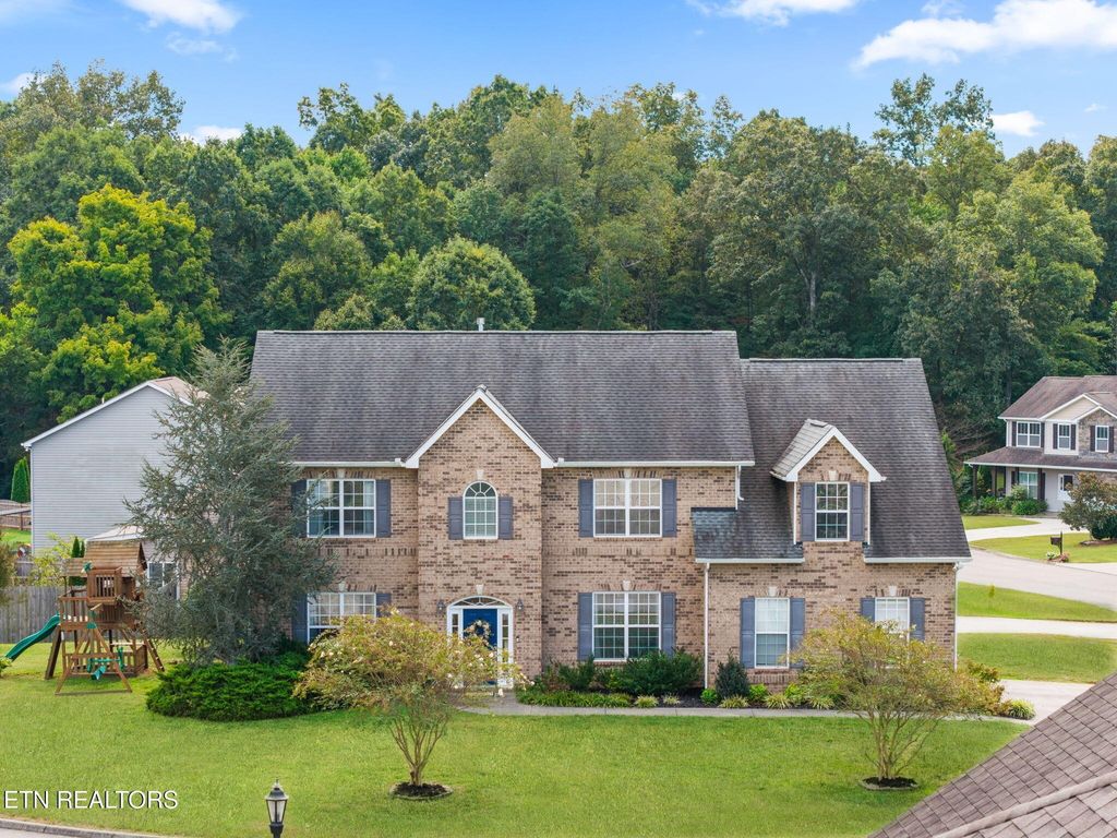 1029 Garnet Hill Drive, Lenoir City
