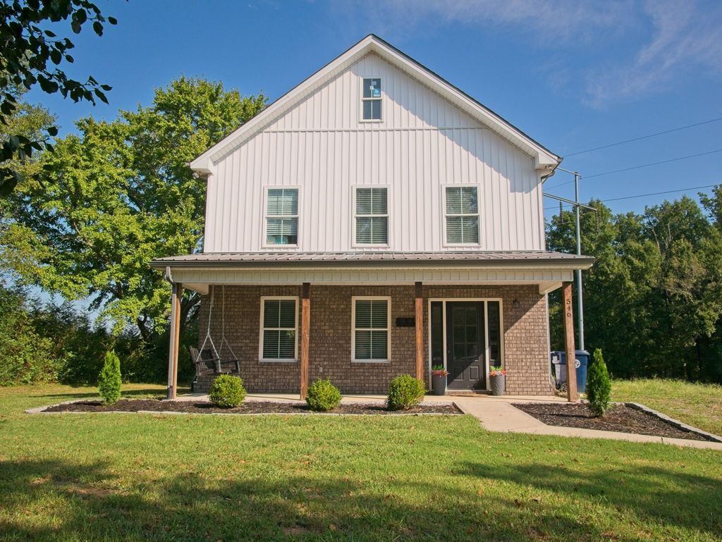 546 Green Meadow Dr, Smithville