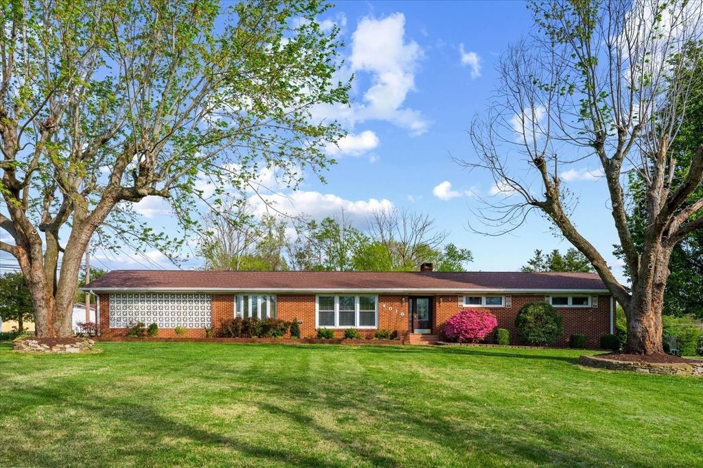 4018 Trotwood Ave, Columbia