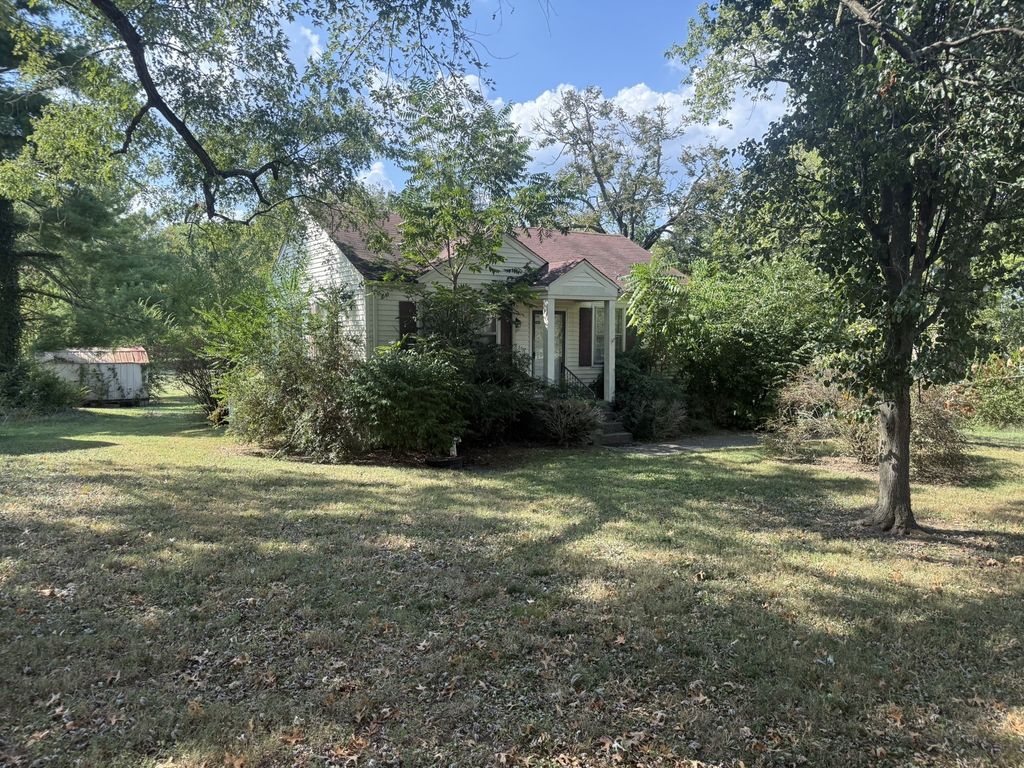 911 Craig St, Gallatin