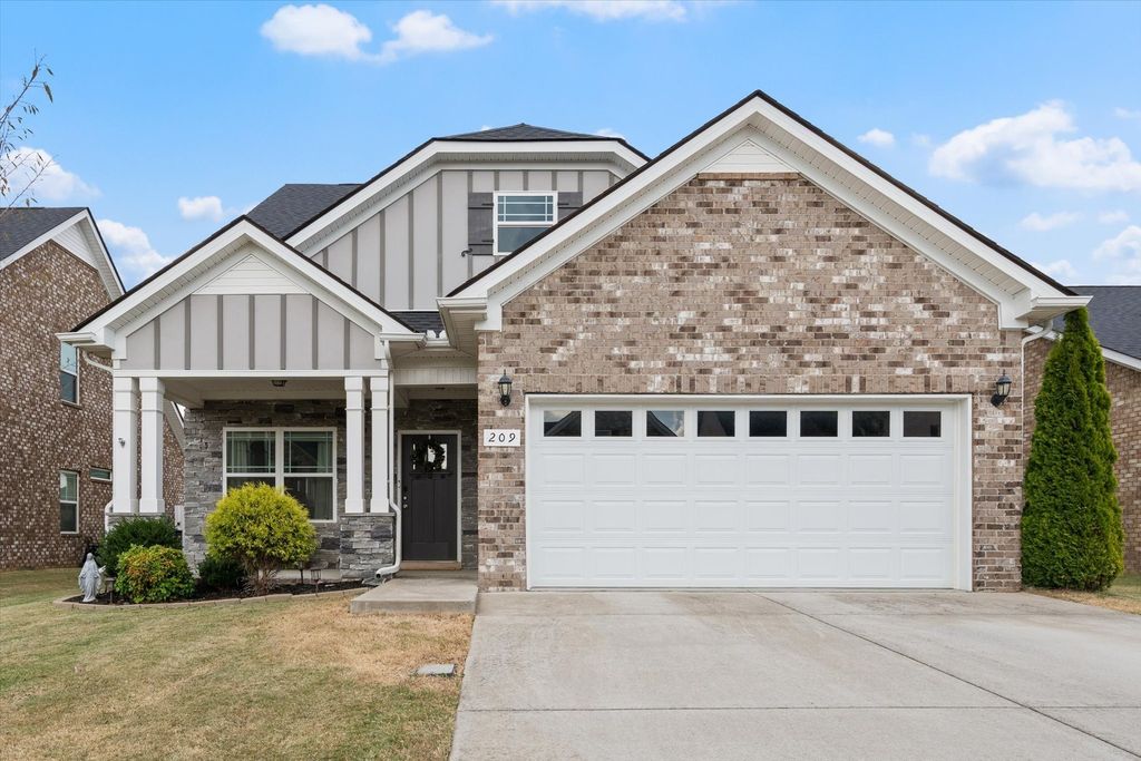 209 Thorpe Dr, Spring Hill