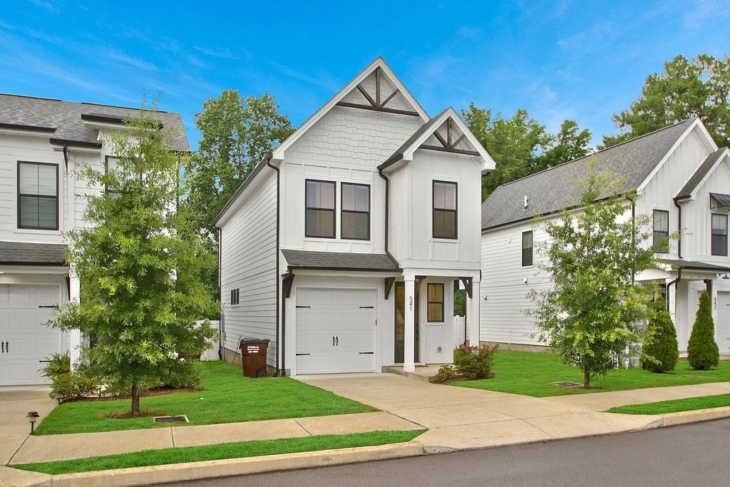 541 Taffy Way, Hermitage