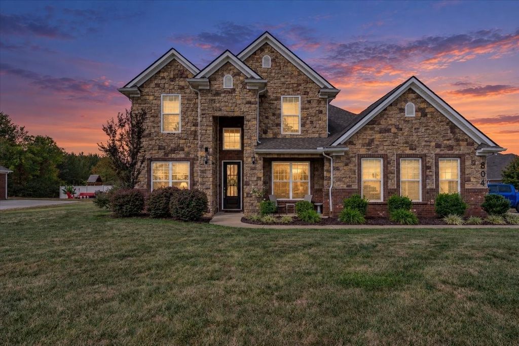 804 Topaz Dr, Murfreesboro
