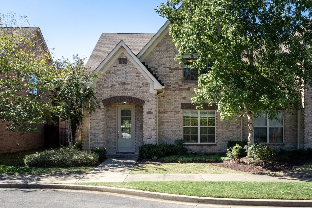 1122 Cavesson Cir, Gallatin