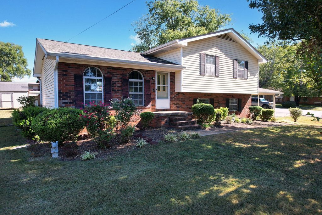 2640 Alvin Court Nw, Cleveland