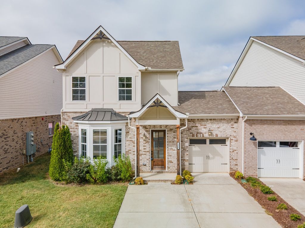 128 Bellagio Villas Dr, Spring Hill