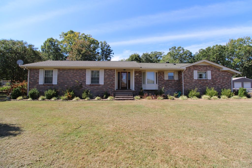 1405 Flippin Dr, Lafayette