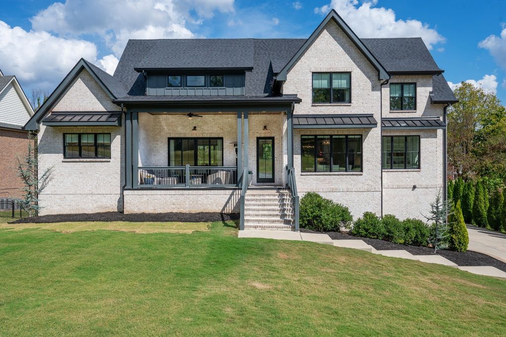403 Barnes Dr, Lebanon