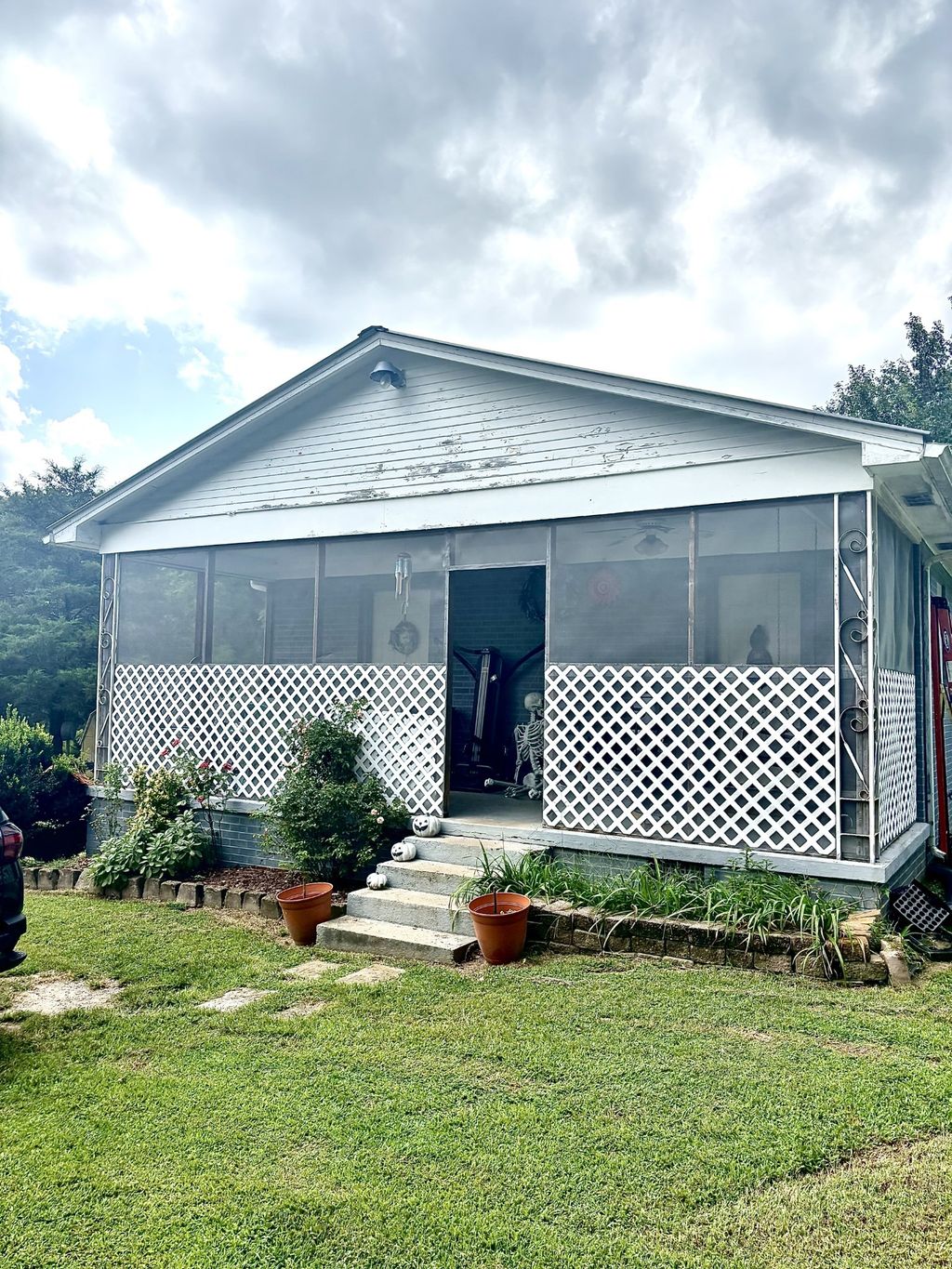985 Ccc Rd, Mc Ewen