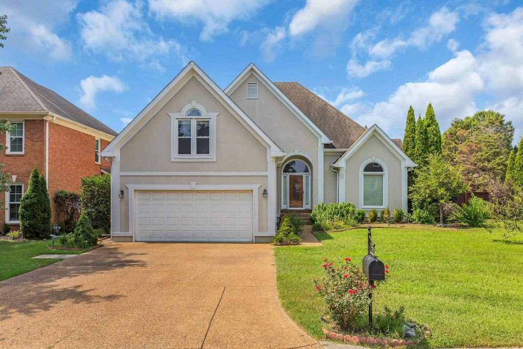392 Forrest Park Cir, Franklin