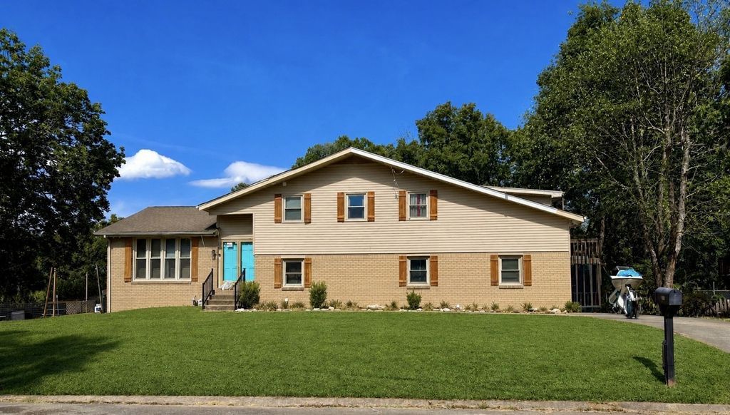 2600 Timberland Dr, Nashville