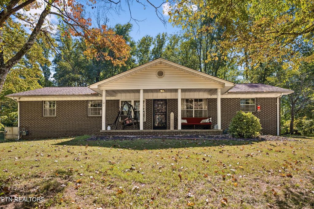 1813 Oak Grove Rd, Rocky Top