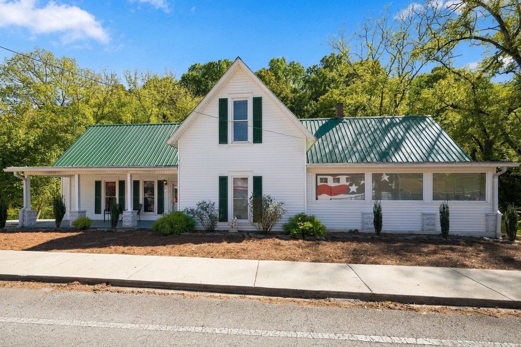 525 Water St, Charlotte