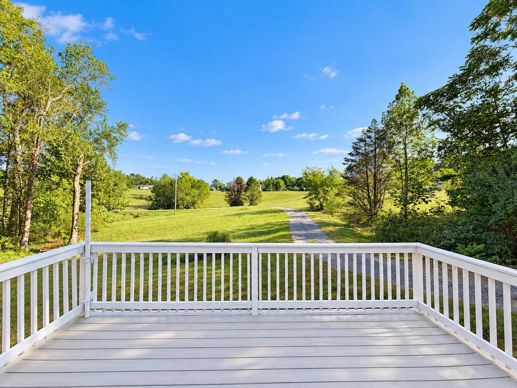 4008 Myra Ct, Pleasant View