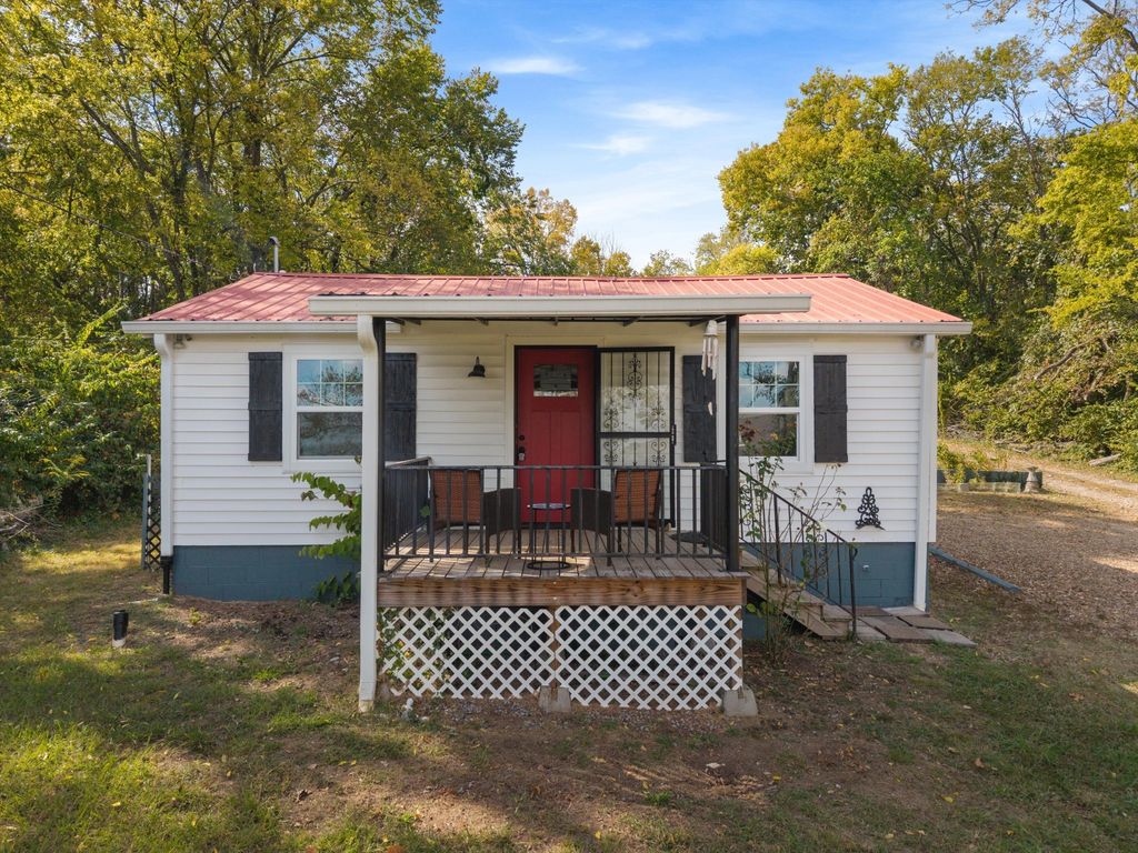 608 Creative Way, Madison