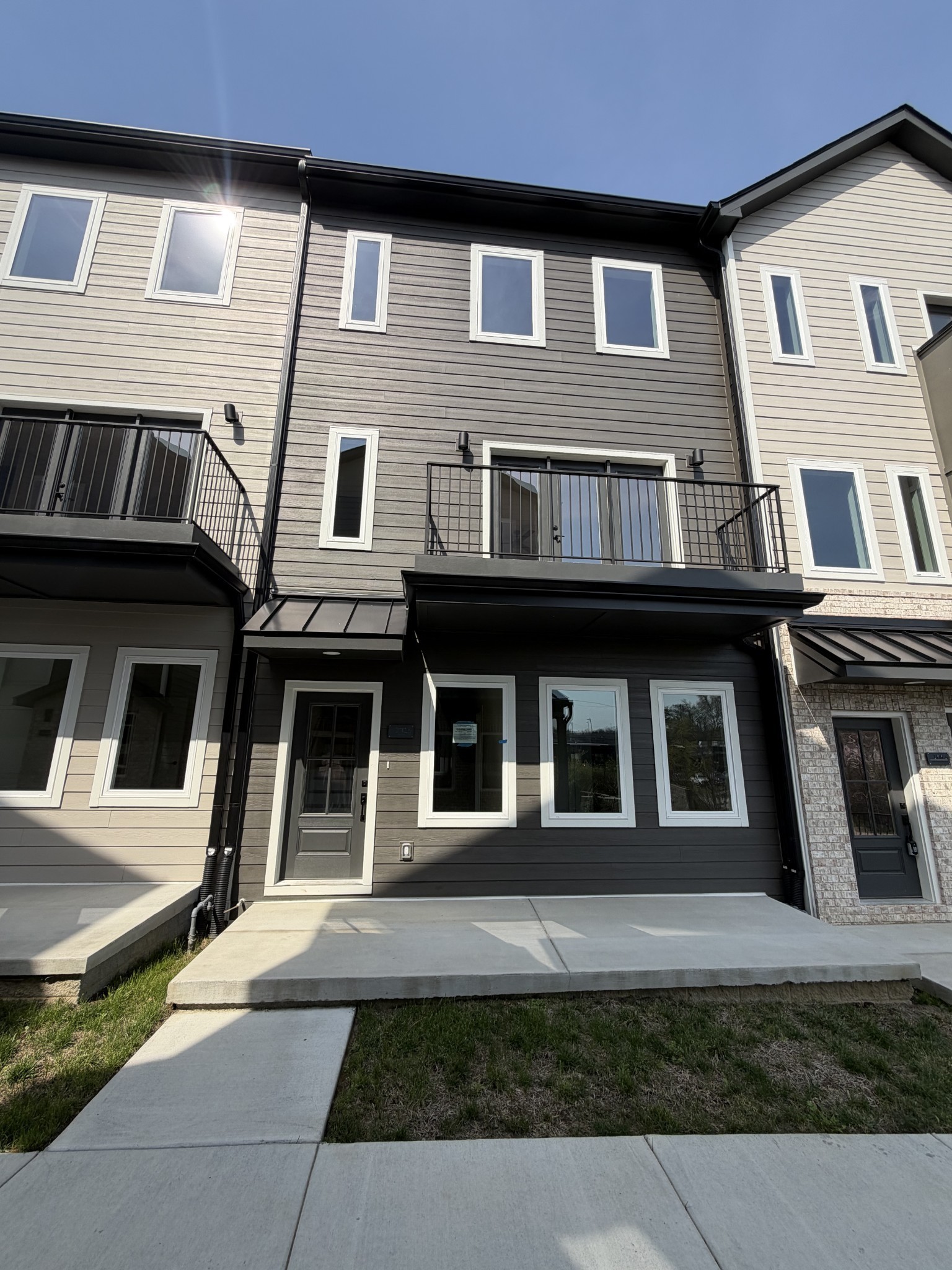 Photo for MLS 3611030 in 6124 Robertson Ave 8 Nashville, TN - 37209