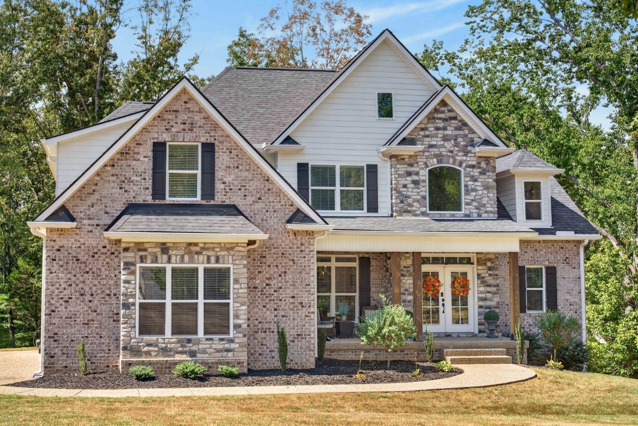 Residential Real Estate for sale in Bon Aqua, TN