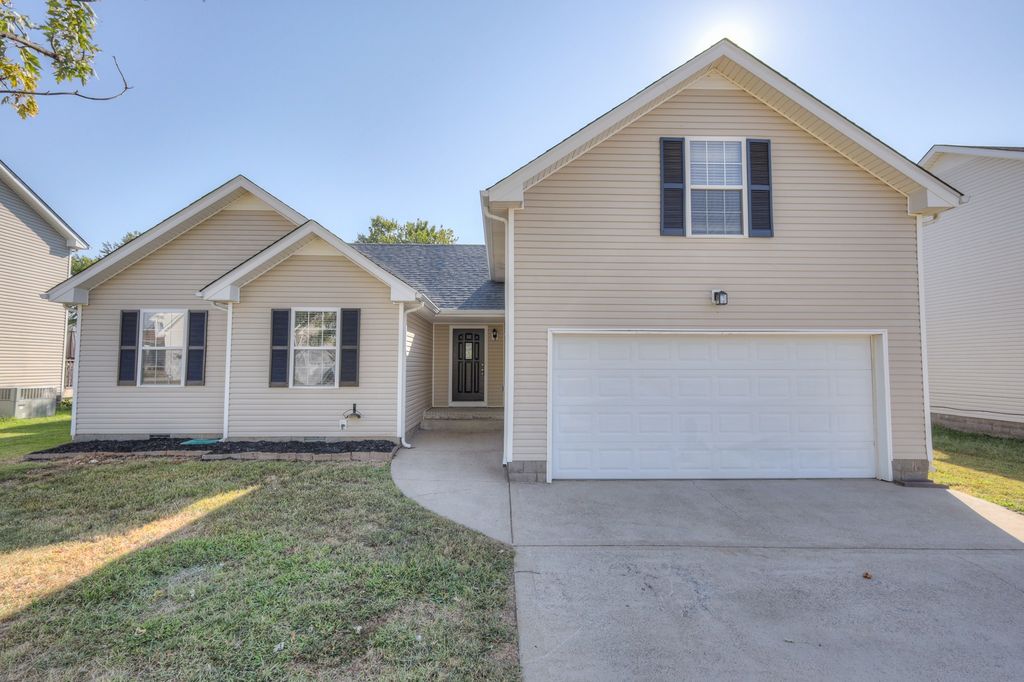 3697 S Naples Ct, Clarksville