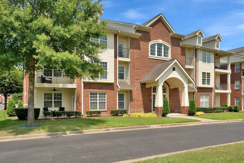 3201 Aspen Grove Dr F2, Franklin