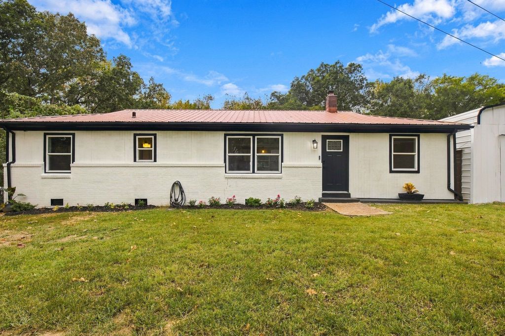 431 E Little Richland Rd, Waverly