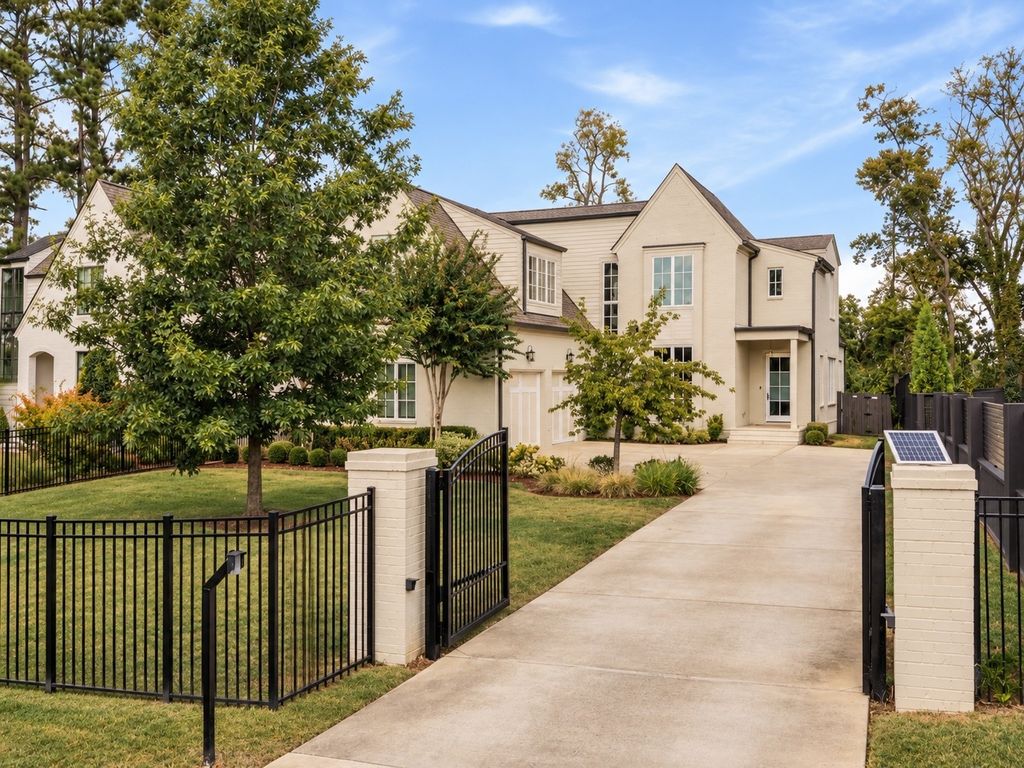 1808 Castleman Dr, Nashville