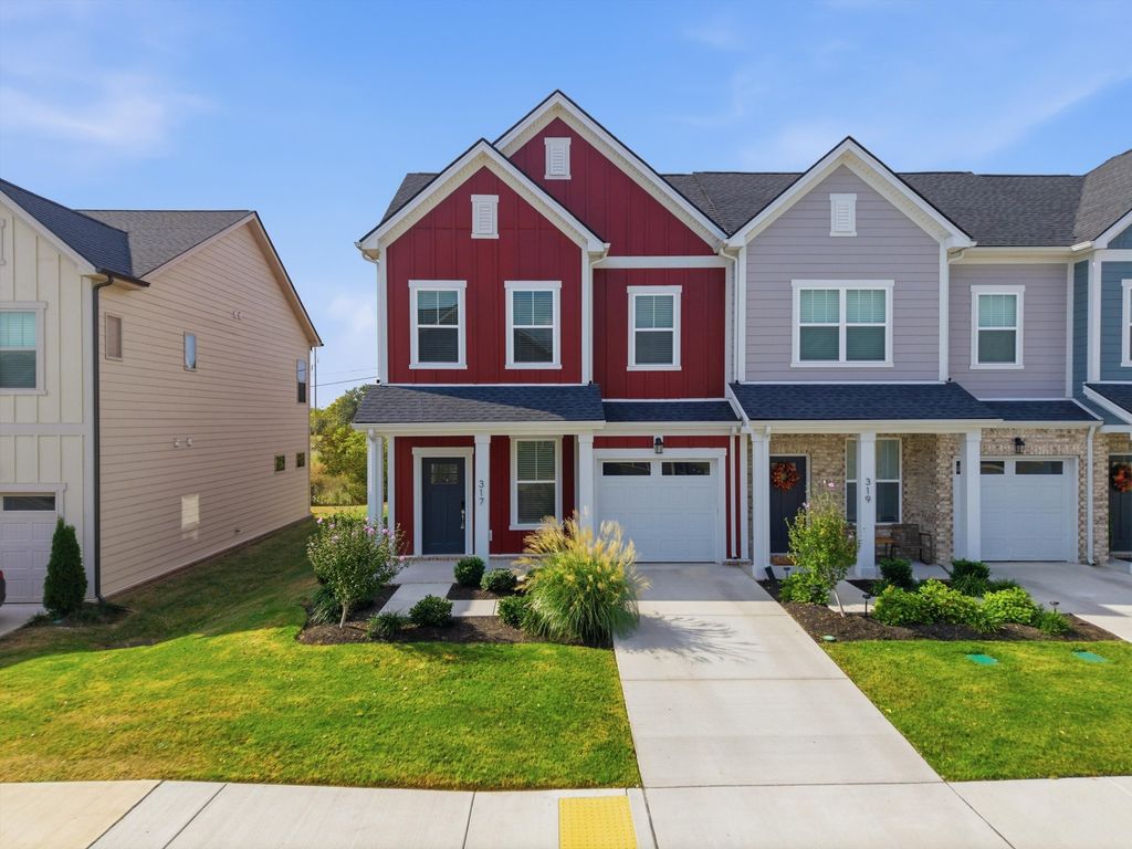 317 Carver Connection, Lebanon
